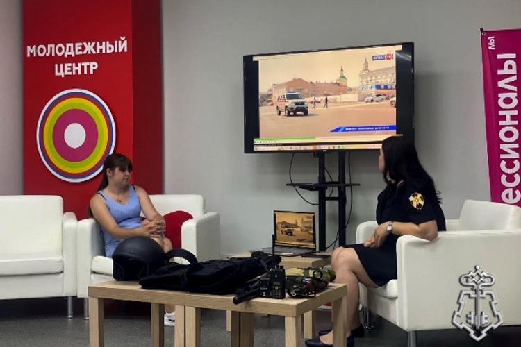 Росгвардейцы из Емельяново провели акцию «Каникулы с Росгвардией»