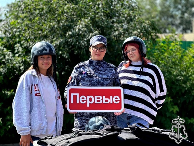 Сотрудники вневедомственной охраны Емельяновского округа приняли участие в мероприятии «Бойцы трудового фронта»