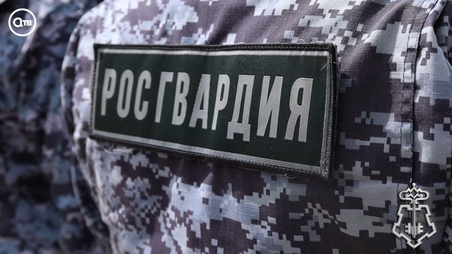 В Красноярске росгвардейцами задержана подозреваемая в краже из супермаркета