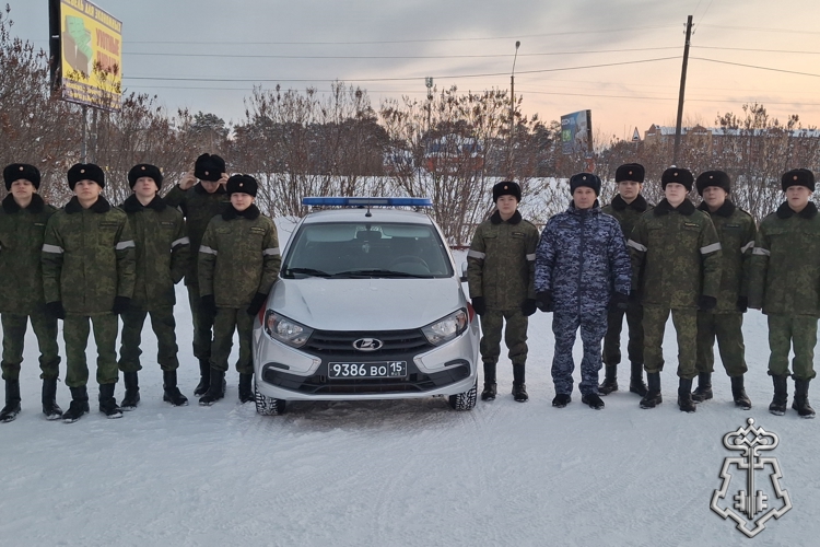 В Лесосибирске росгвардейцы провели дни открытых дверей для кадетов
