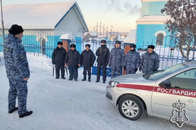 Росгвардейцы обеспечили правопорядок во время празднования Крещения в Красноярском крае