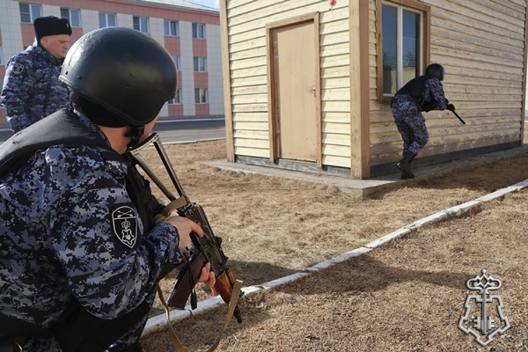В Красноярске выбрали лучшую группу задержания Росгвардии края