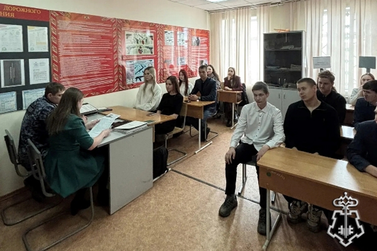 Ужурские Росгвардейцы провели день открытых дверей для школьников