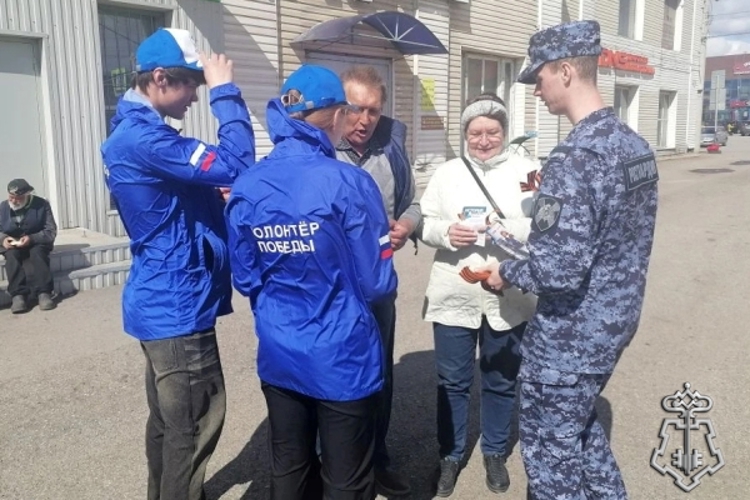 В Красноярском крае сотрудники Росгвардии присоединились к Всероссийской акции «Георгиевская лента»