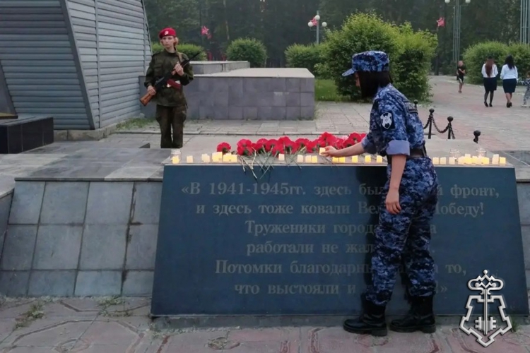 В Красноярском крае росгвардейцы приняли участие в церемониях, посвященных Дню памяти и скорби