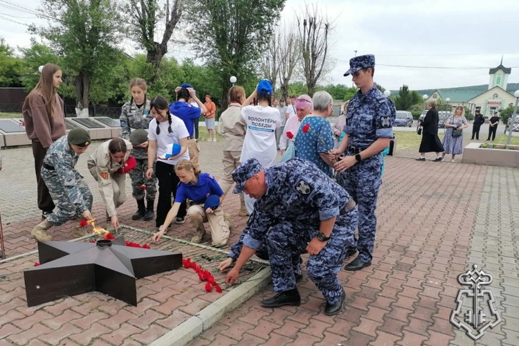 В Красноярском крае росгвардейцы провели памятные мероприятия, посвященные Дню памяти и скорби