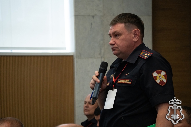 Руководитель управления вневедомственной охраны Росгвардии по Красноярскому краю принял участие во Всероссийском совещании-семинаре в Нижнем Новгороде