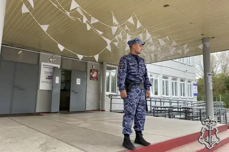 Подразделения Росгвардии Красноярского края обеспечили безопасность и охрану общественного порядка в период проведения выборов